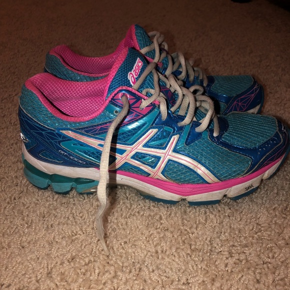 ASIC running shoe - Picture 2 of 4